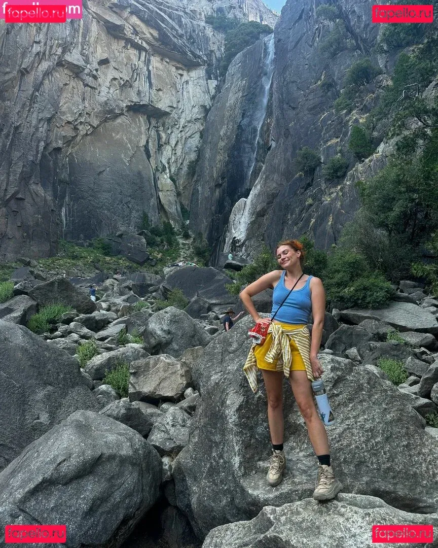 Whitney Moore Onlyfans Photo Gallery 