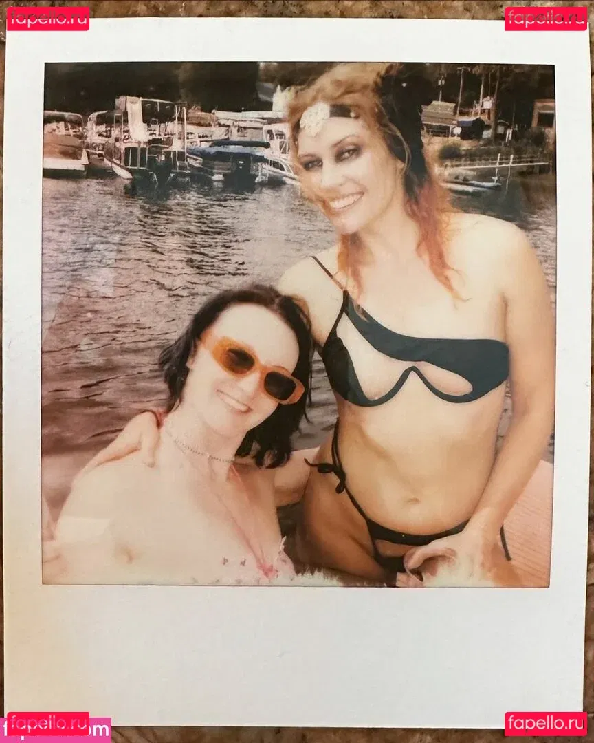 Whitney Moore Onlyfans Photo Gallery 