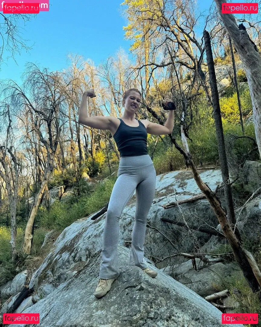 Whitney Moore Onlyfans Photo Gallery 