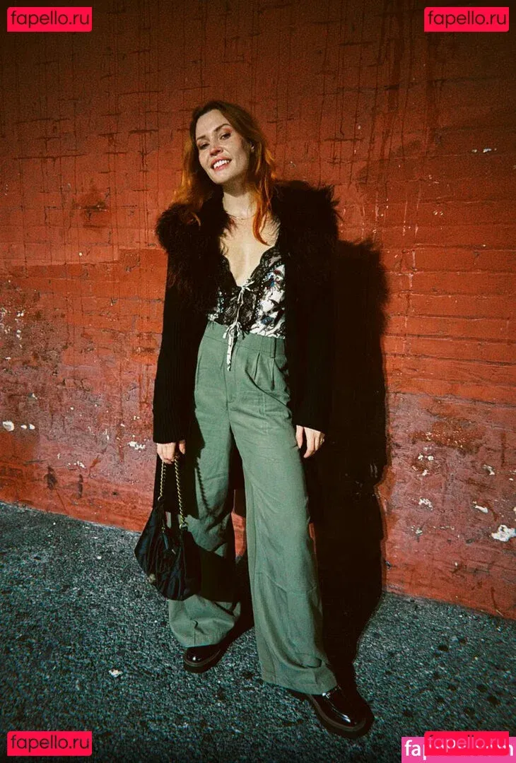 Whitney Moore Onlyfans Photo Gallery 