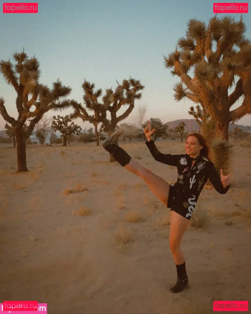 Whitney Moore Onlyfans Photo Gallery 