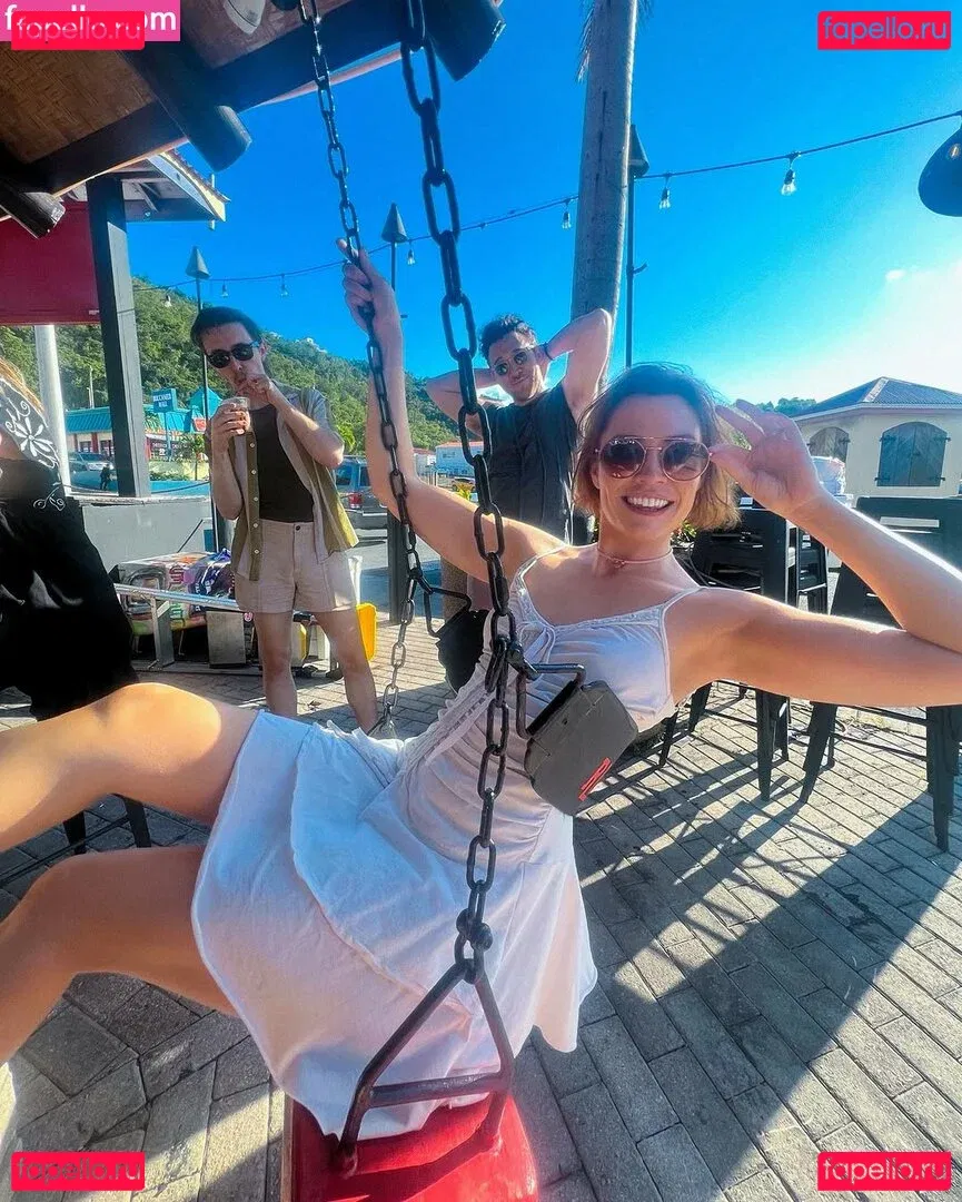 Whitney Moore Onlyfans Photo Gallery 