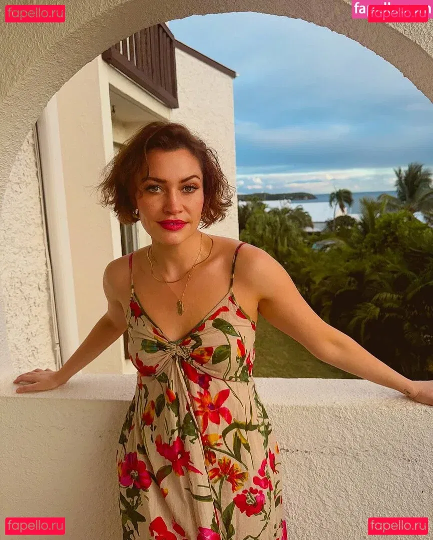 Whitney Moore Onlyfans Photo Gallery 