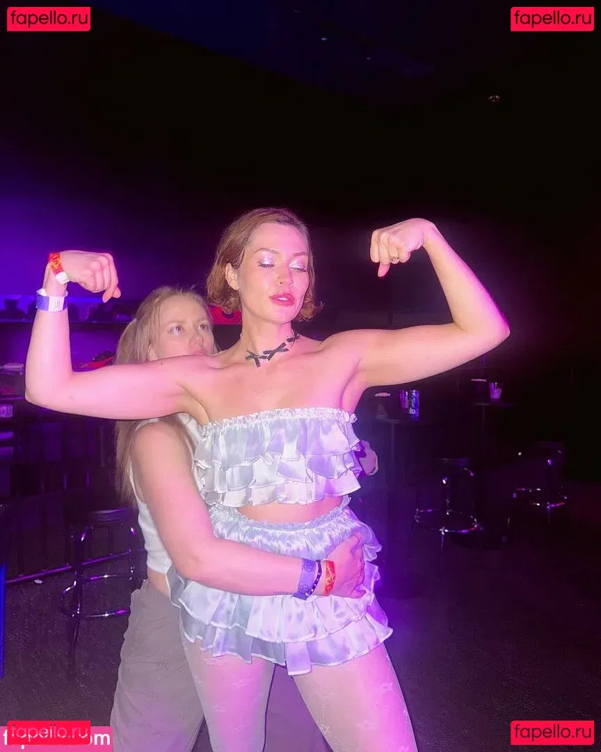 Whitney Moore Onlyfans Photo Gallery 