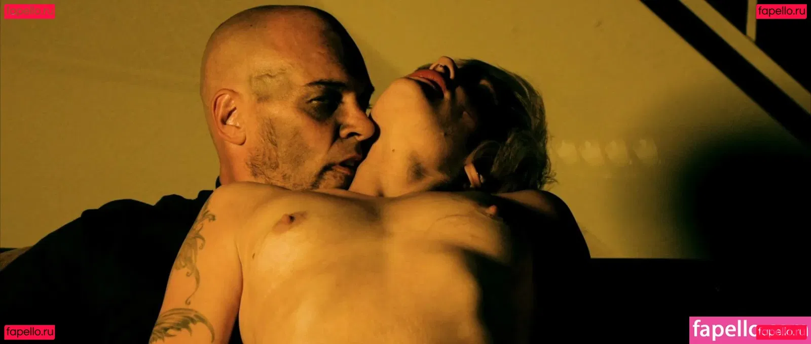 Whitney Moore Onlyfans Photo Gallery 