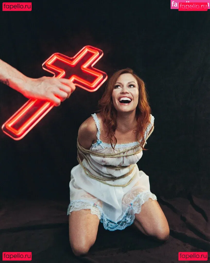 Whitney Moore Onlyfans Photo Gallery 