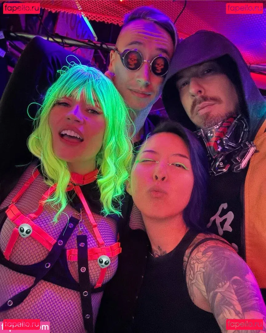 Whitney Moore Onlyfans Photo Gallery 