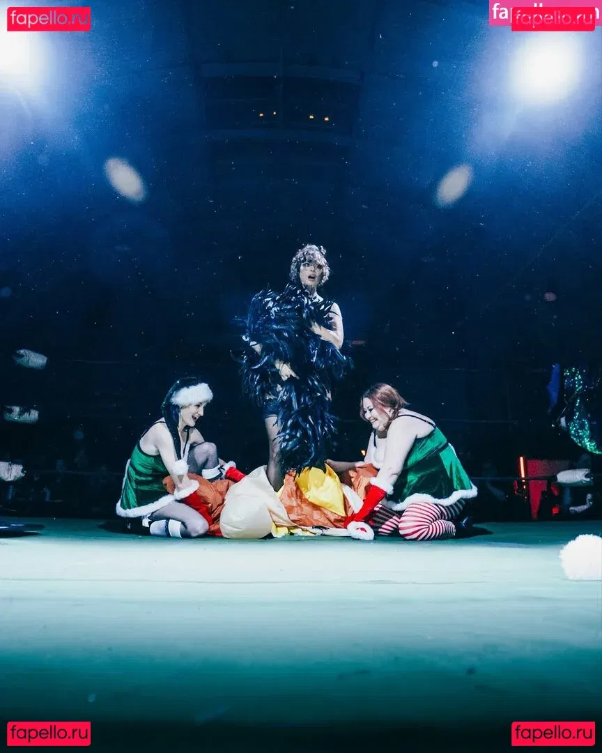 Whitney Moore Onlyfans Photo Gallery 