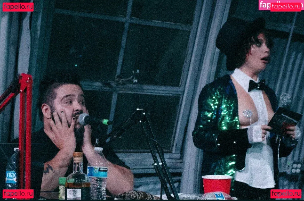 Whitney Moore Onlyfans Photo Gallery 