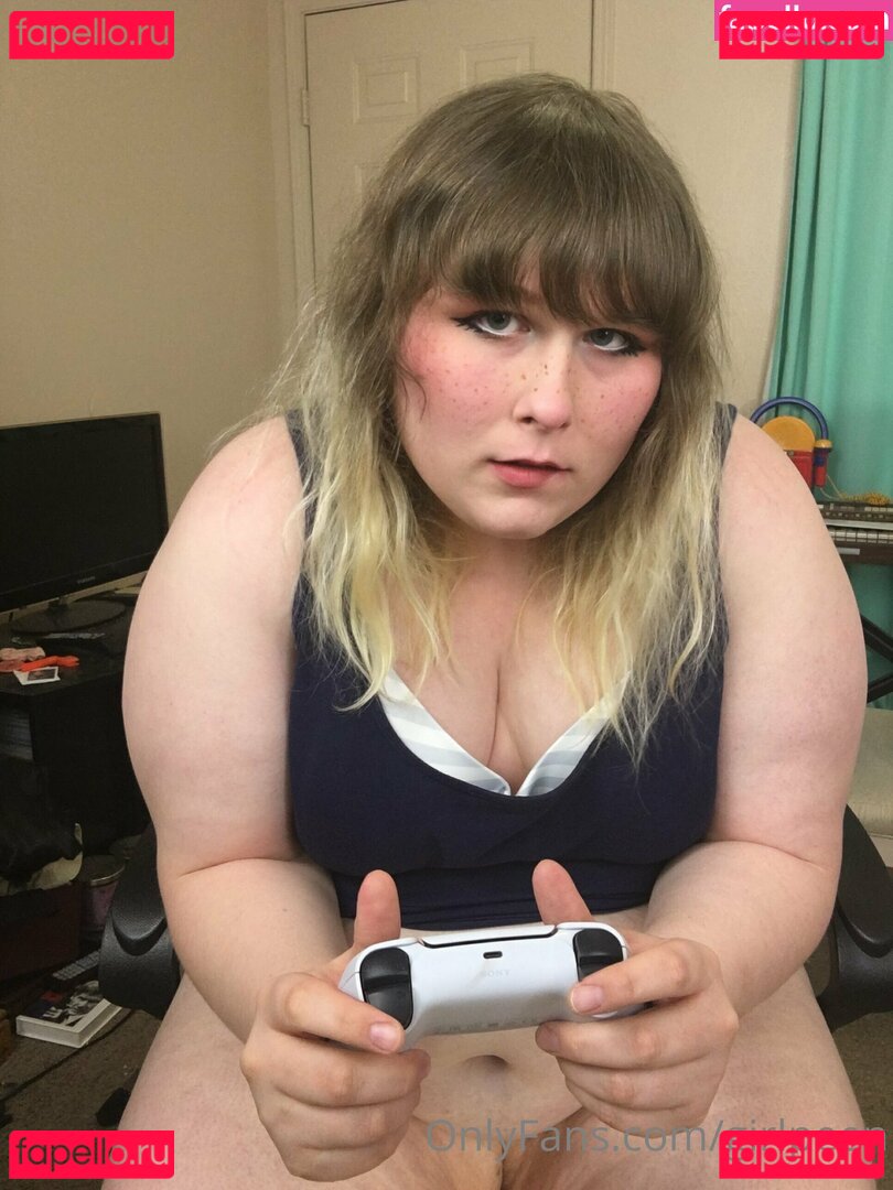 girlpeen Nude Onlyfans Photo 4