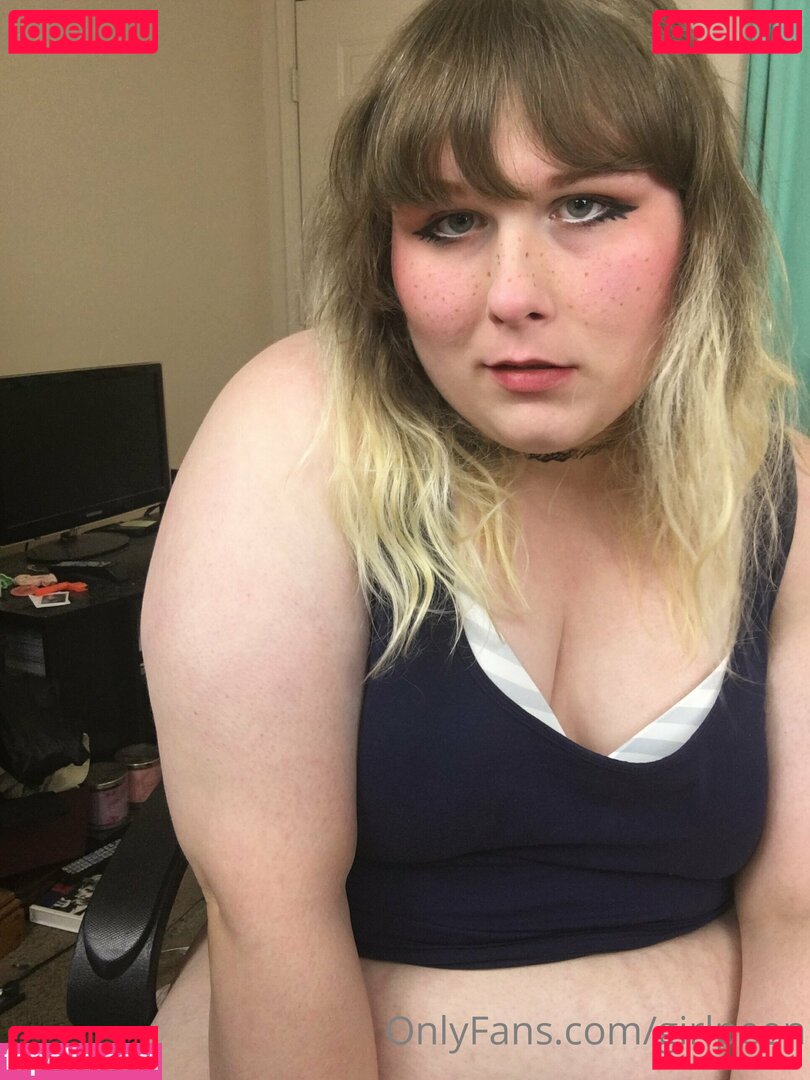 girlpeen Nude Onlyfans Photo 3