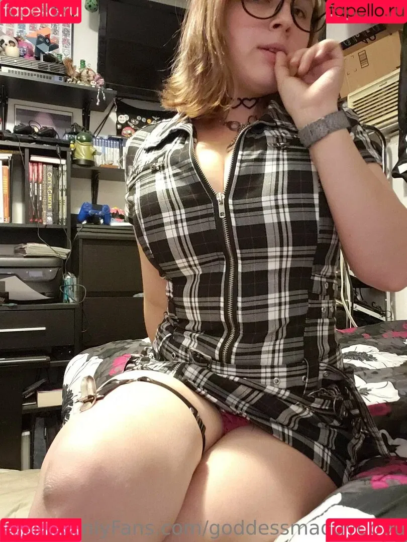 goddessmaddydove Onlyfans Photo Gallery 