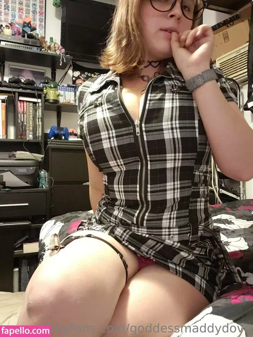 goddessmaddydove Onlyfans Photo Gallery 