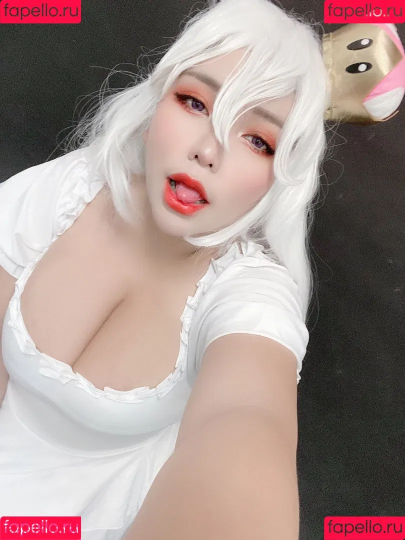 Queenie Onlyfans Photo Gallery 