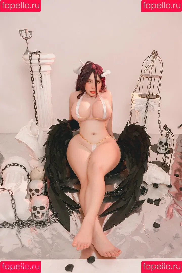 Queenie Onlyfans Photo Gallery 