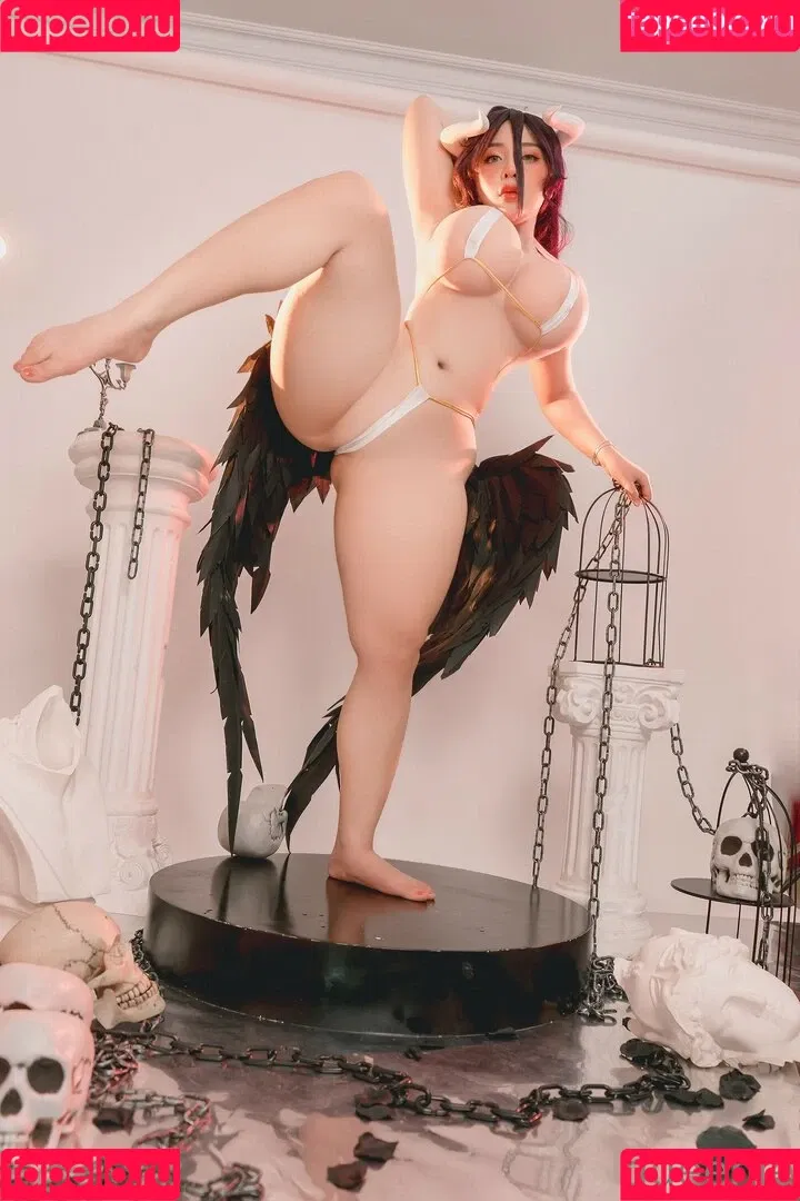 Queenie Onlyfans Photo Gallery 