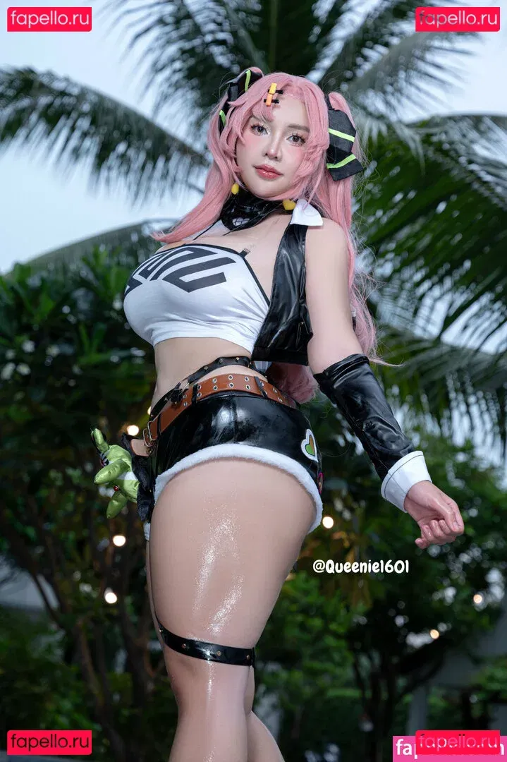 Queenie Onlyfans Photo Gallery 