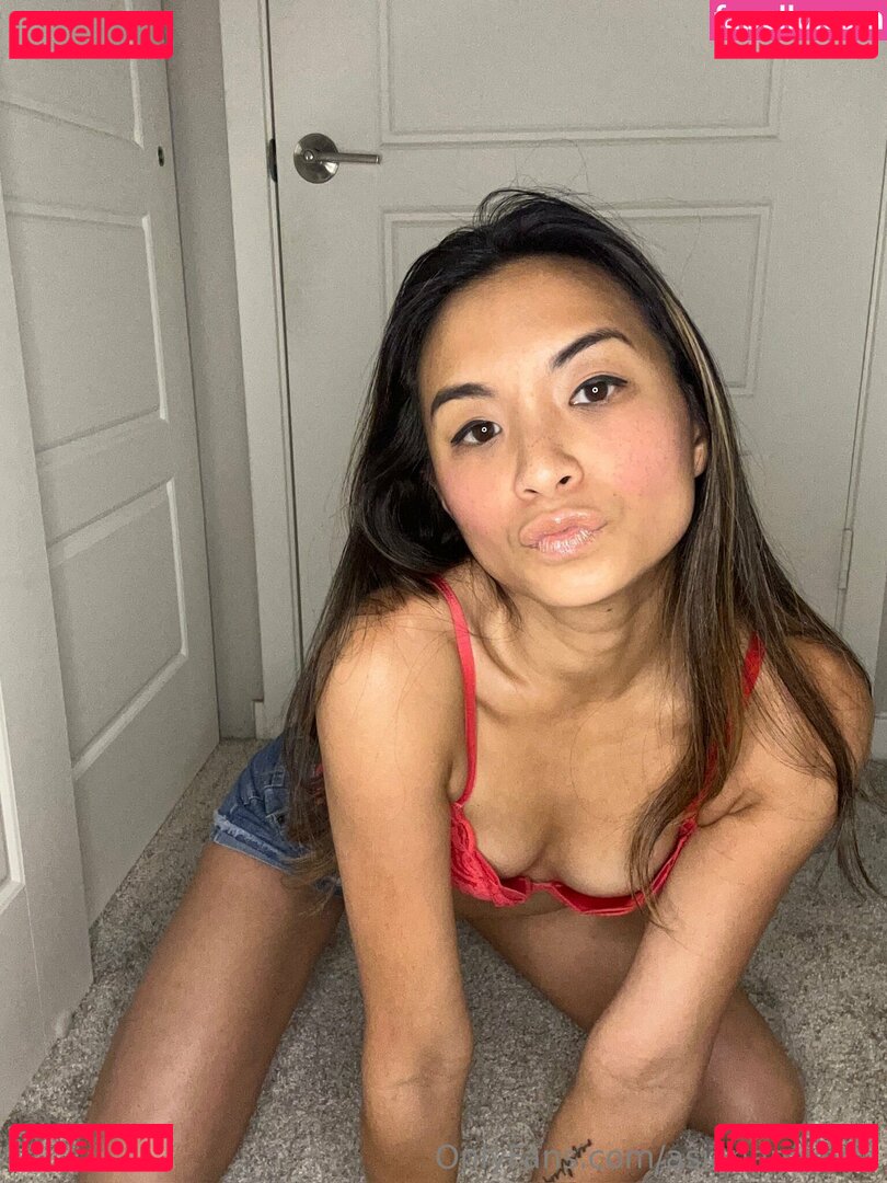 AsianAmanda Nude Onlyfans Photo 5