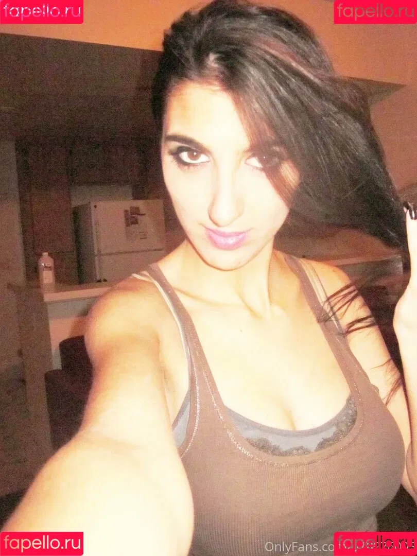 ninakhalifa Onlyfans Photo Gallery 