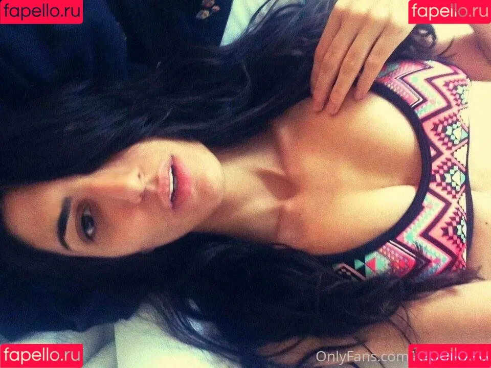 ninakhalifa Onlyfans Photo Gallery 