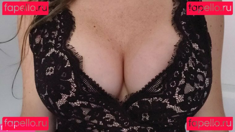 Amy Kupps Nude Onlyfans Photo 47