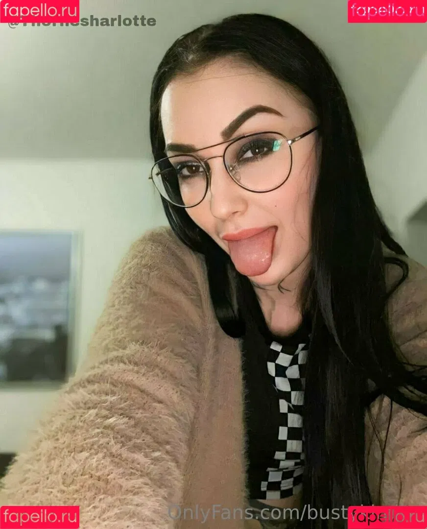 bustykimiko Onlyfans Photo Gallery 