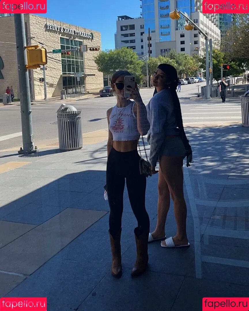 Bella Onlyfans Photo Gallery 