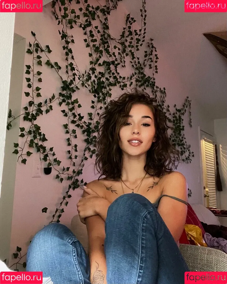 Bella Onlyfans Photo Gallery 