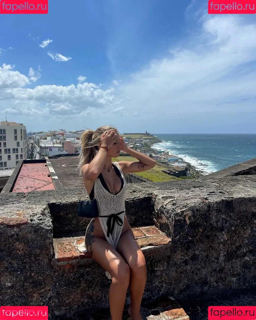 Bella Onlyfans Photo Gallery 