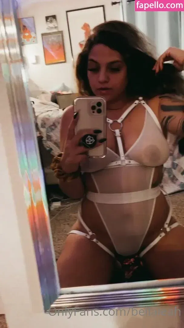 Bella Onlyfans Photo Gallery 