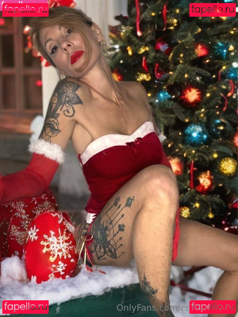 Emma Rubis Nude Onlyfans Photo 33