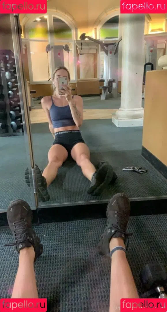 Avesfree Onlyfans Photo Gallery 