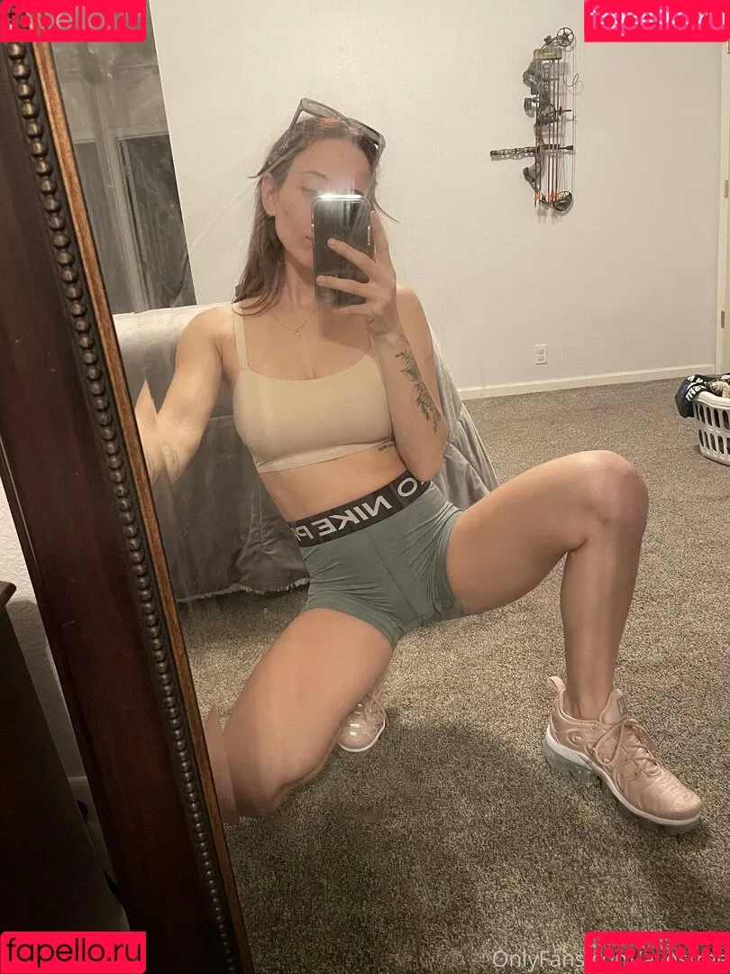Avesfree Onlyfans Photo Gallery 