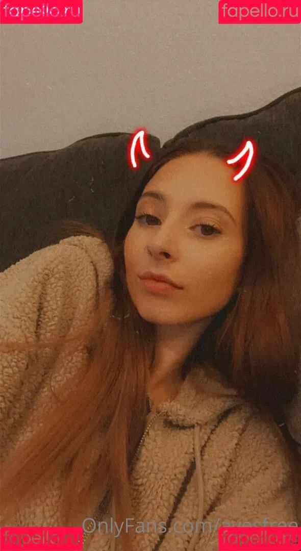 Avesfree Onlyfans Photo Gallery 