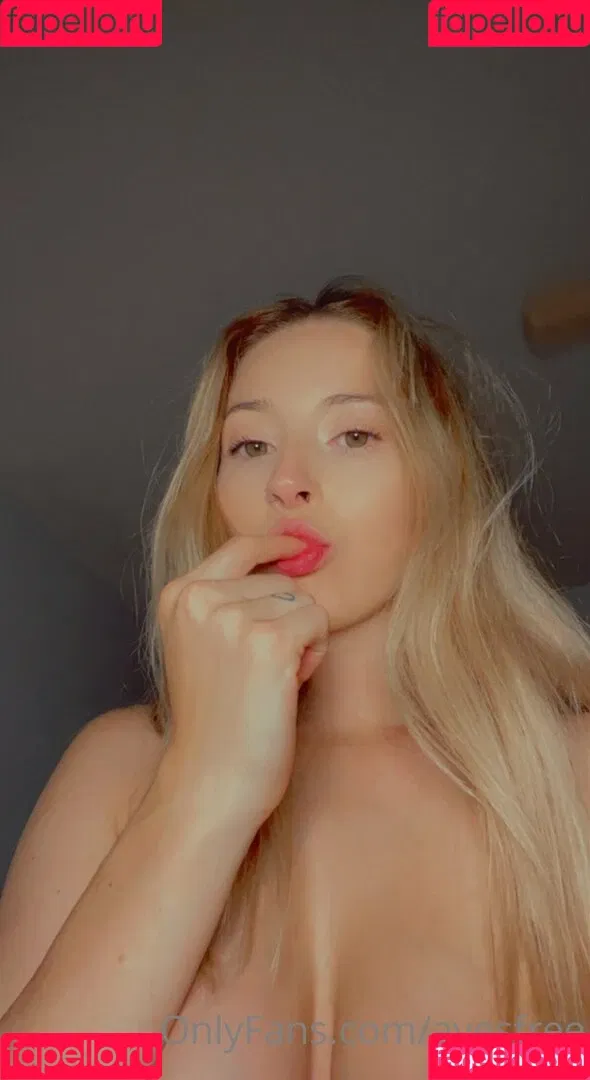 Avesfree Onlyfans Photo Gallery 