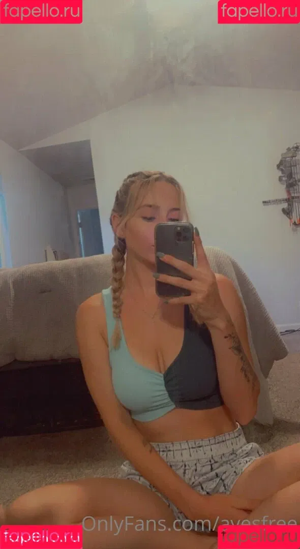 Avesfree Onlyfans Photo Gallery 