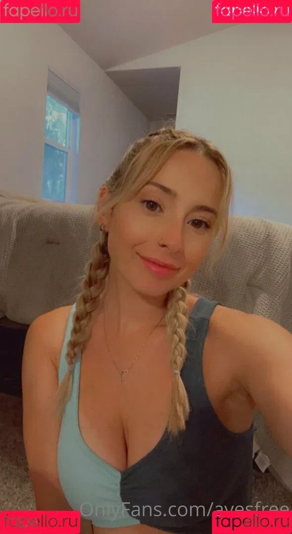 Avesfree Onlyfans Photo Gallery 