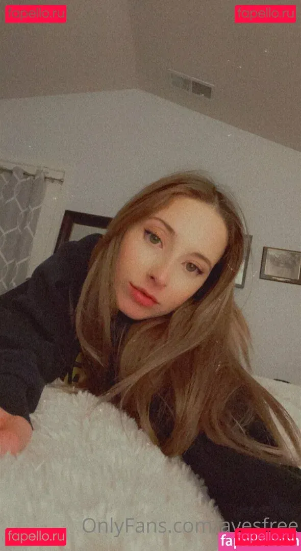 Avesfree Onlyfans Photo Gallery 
