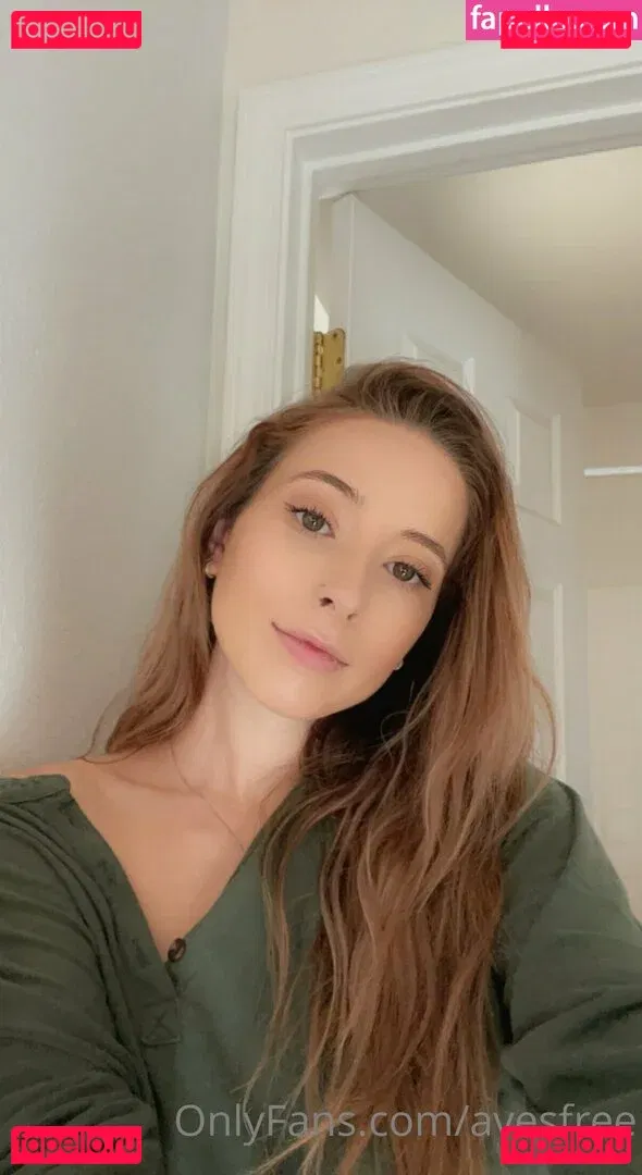 Avesfree Onlyfans Photo Gallery 