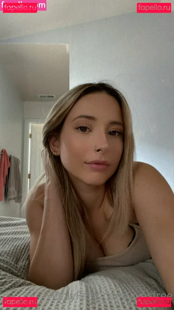 Avesfree Onlyfans Photo Gallery 