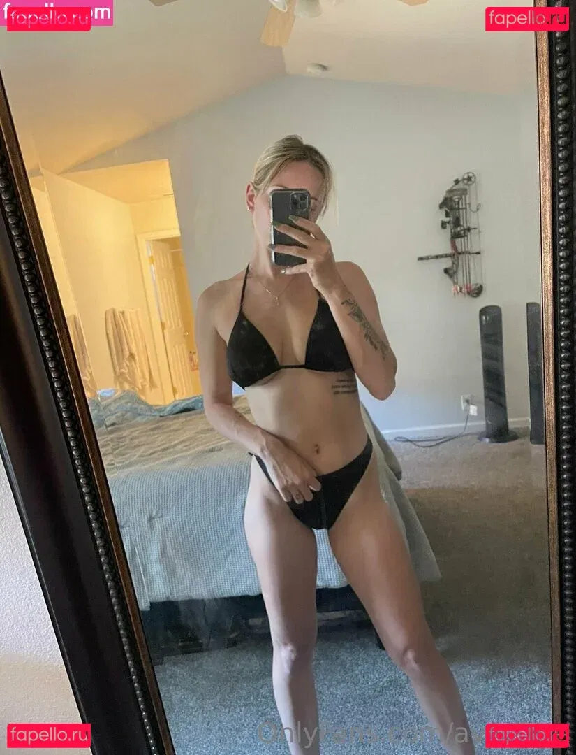 Avesfree Onlyfans Photo Gallery 