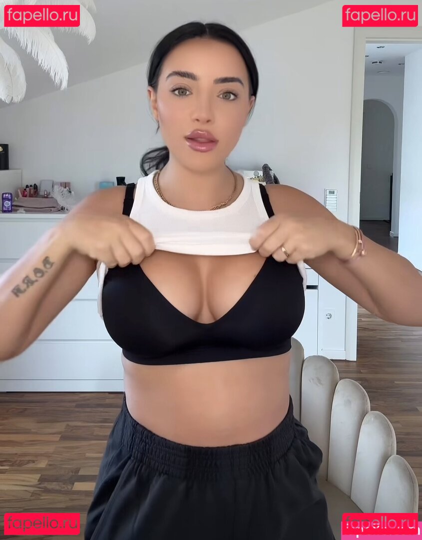 Leyla Lahouar Nude Onlyfans Photo 37