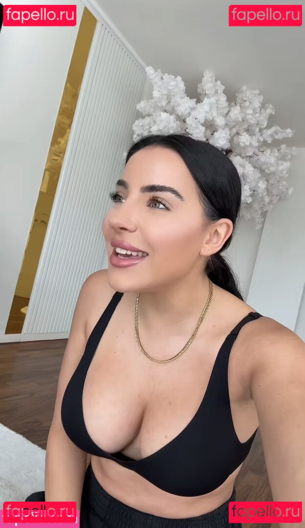 Leyla Lahouar Nude Onlyfans Photo 36