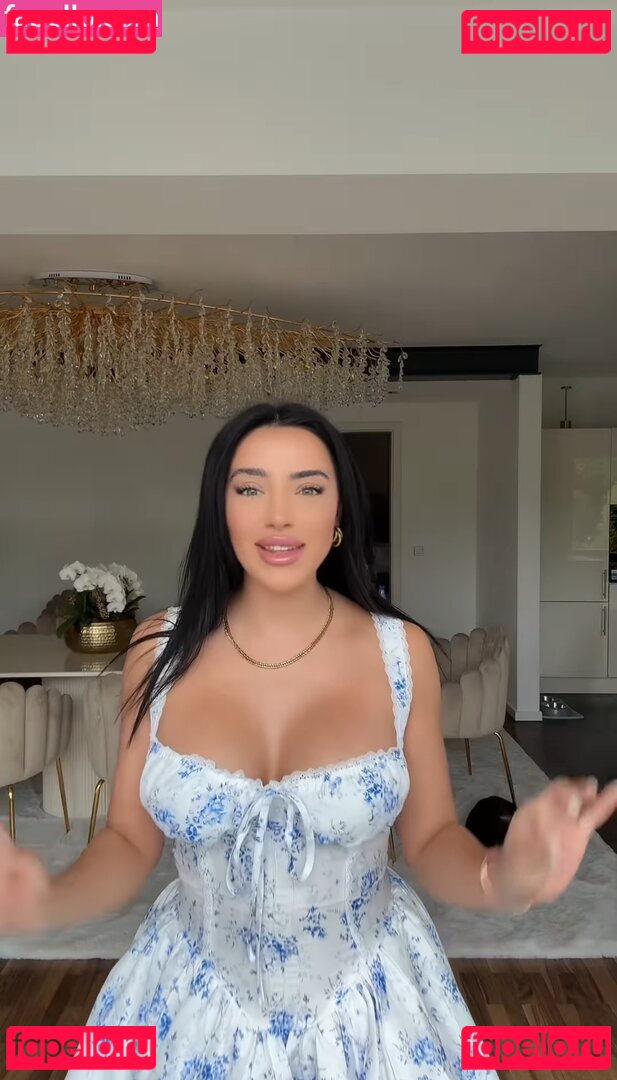Leyla Lahouar Nude Onlyfans Photo 24