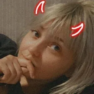 yepitsstilltori Onlyfans Photo Gallery 