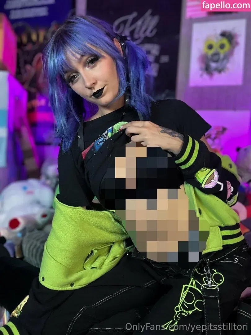 yepitsstilltori Onlyfans Photo Gallery 