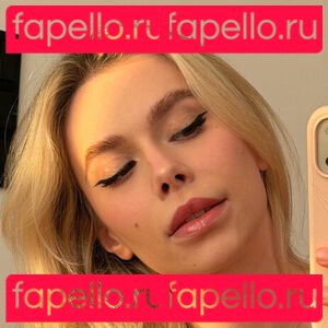 Laura Sanguinar Nude Onlyfans Photo 9