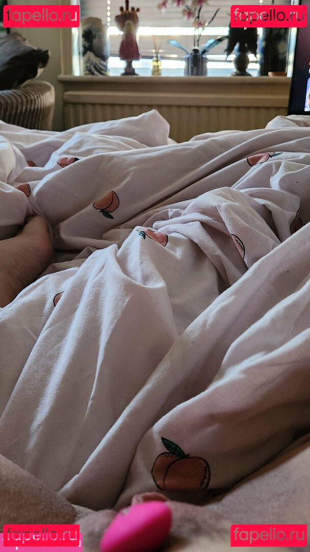 Gothicc Peach Nude Onlyfans Photo 51