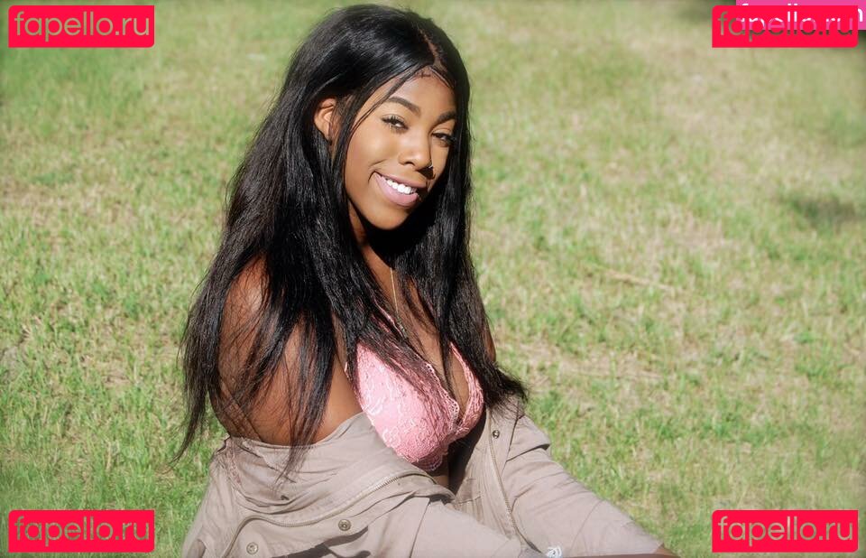 Naomi Simone Nude Onlyfans Photo 38