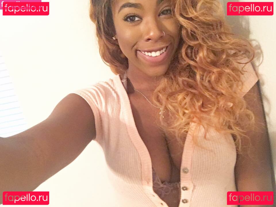 Naomi Simone Nude Onlyfans Photo 33
